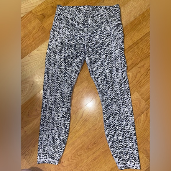 Athleta  size Small - Picture 2 of 5